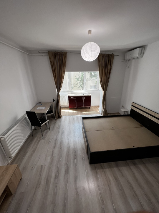 Garsoniera | Romana - Calea Victoriei |  Metrou | Centrala