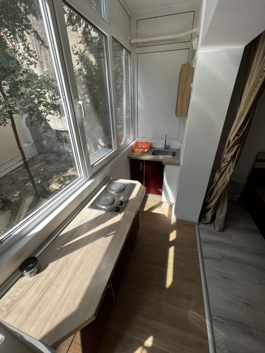 Garsoniera | Romana - Calea Victoriei |  Metrou | Centrala