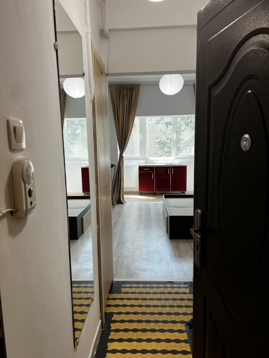 Garsoniera | Romana - Calea Victoriei |  Metrou | Centrala