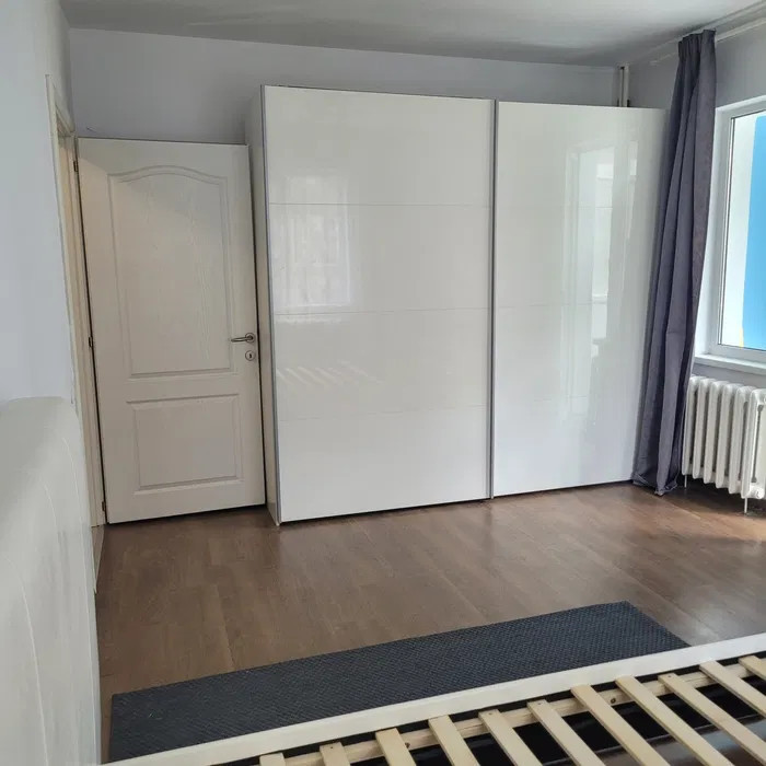 Crangasi | Garsoniera renovata modern | Balcon | 3 Minute metrou 