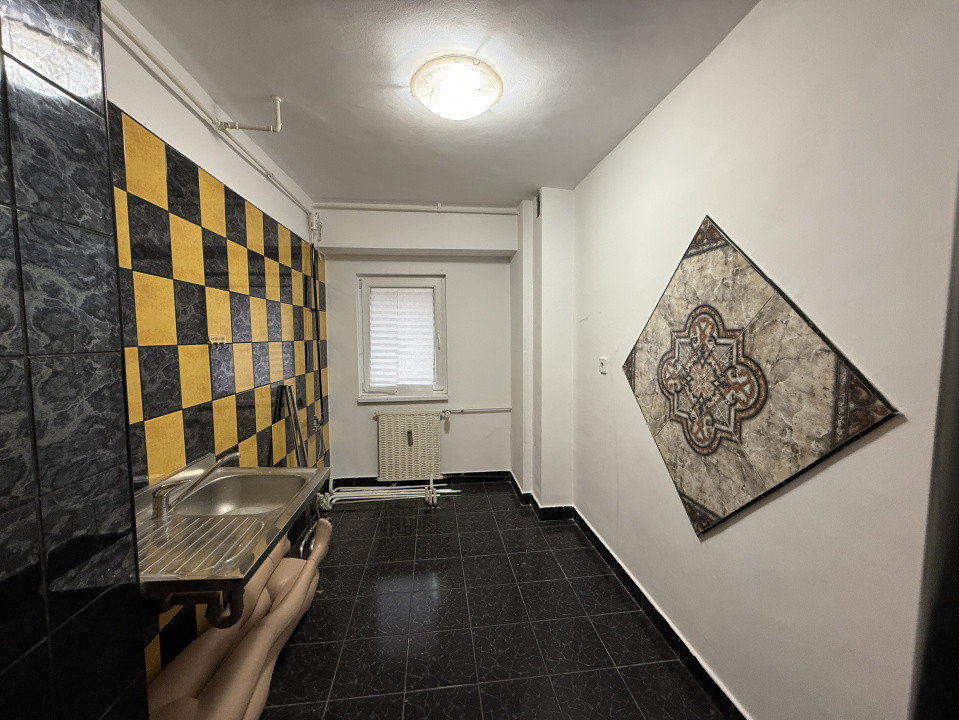 Spațiu Birou | Unirii- Muncii| Parter | 40 mp