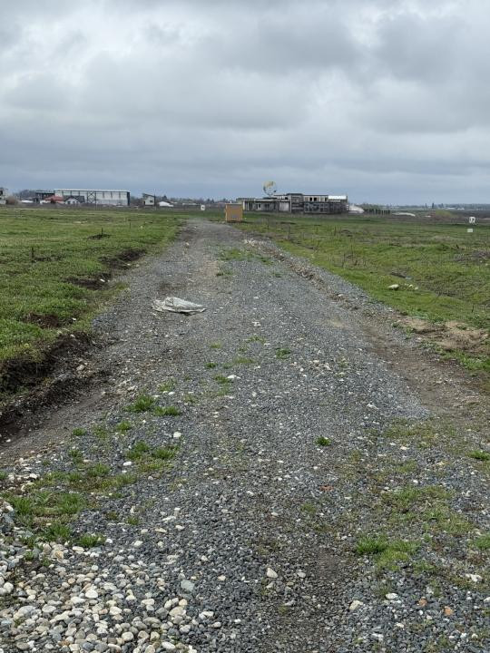 Teren Frumusani Gaz- Curent 400 mp |  D.N. 4