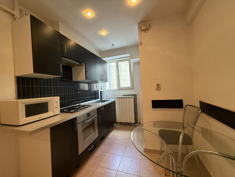 2 Camere | Universitate - Centru | Centrala Imobil |  Balcon | 1 min Metrou