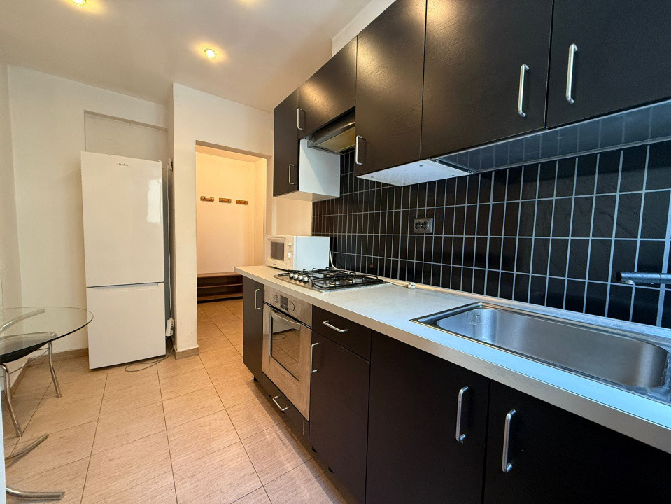 2 Camere | Universitate - Centru | Centrala Imobil |  Balcon | 1 min Metrou