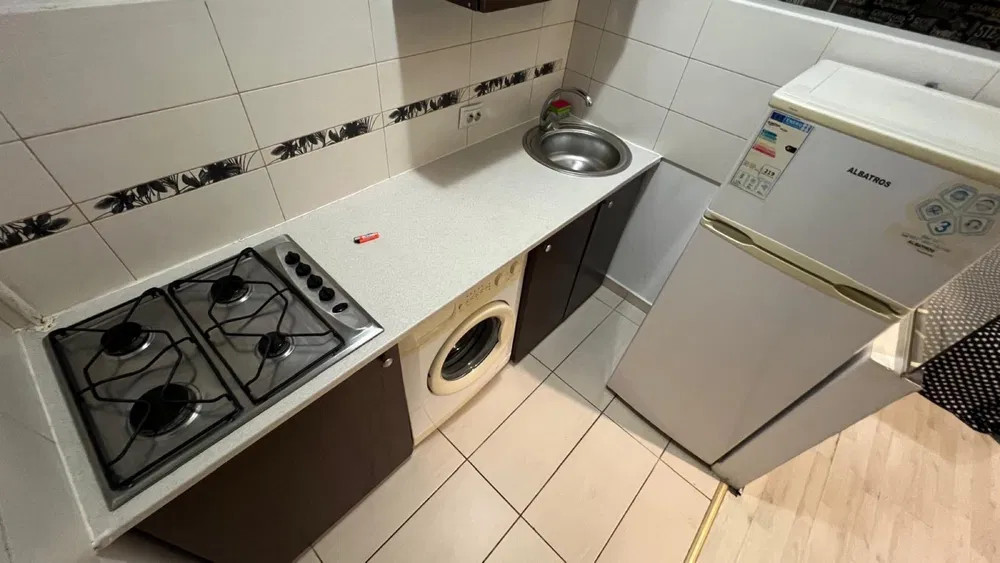 Aparatorii Patriei | Garsoniera | Balcon | Centrala | Metrou