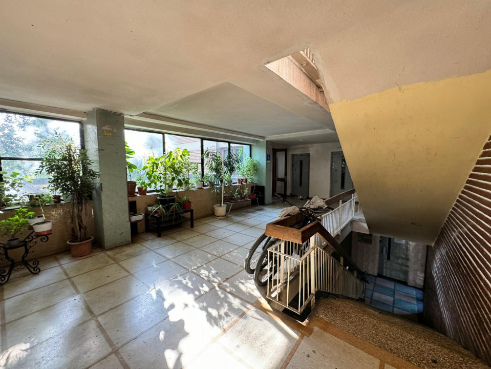 Titan | Garsoniera | Balcon | Proximitate Metrou | Parc