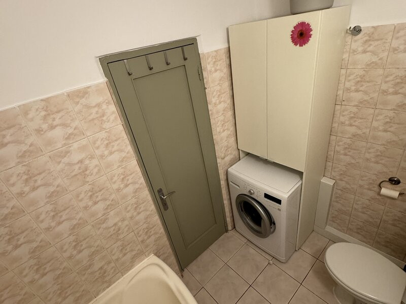 Eroii Revolutiei | Garsoniera renovata modern | Boiler | 7 Minute metrou 