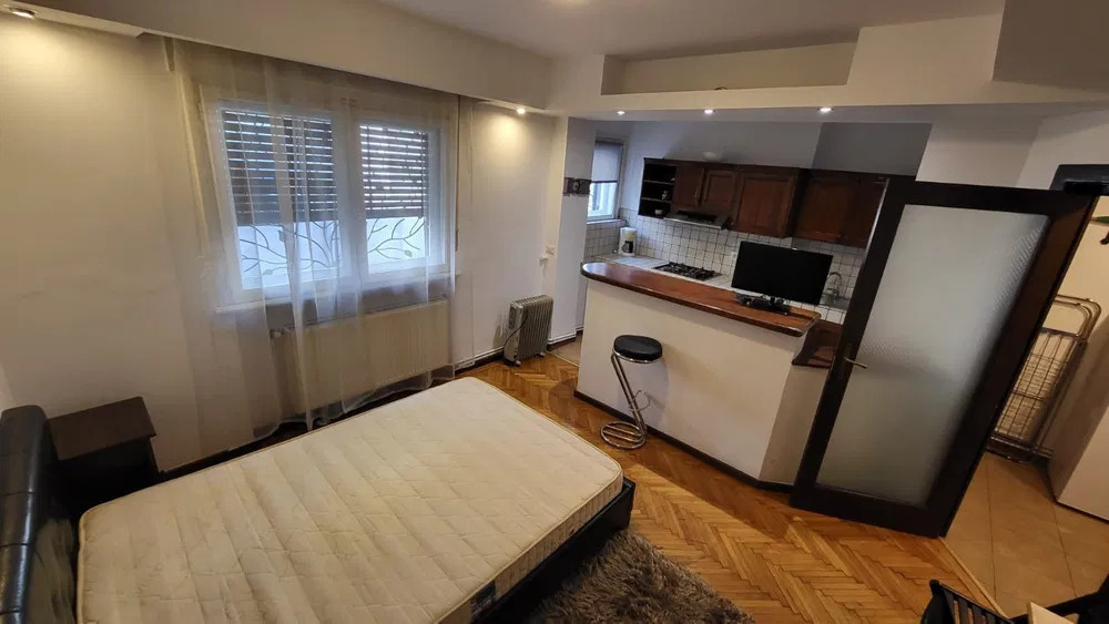 Foisorul de Foc | Garsoniera | Renovata | Curte | Investitie AirBnb