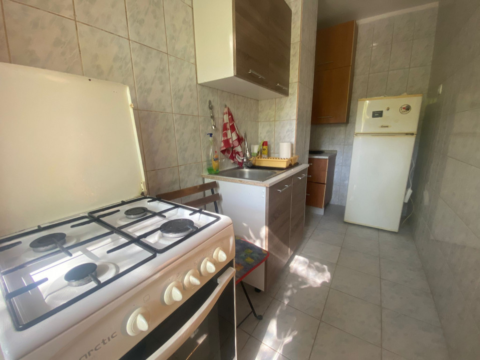 Timpuri Noi | Garsoniera | Langa metrou
