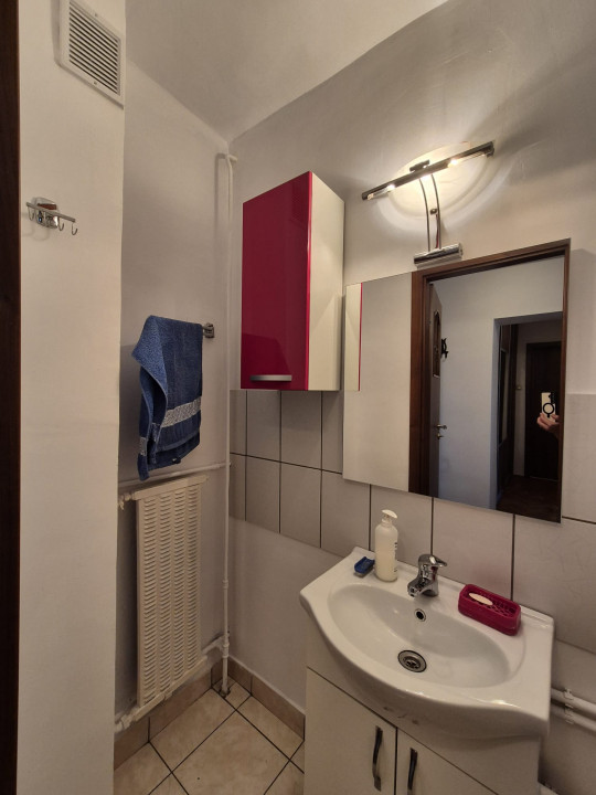 3 Camere Titan- Bd. 1 Decembrie | Balcon | 1986 | Anvelopat