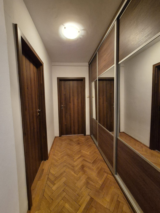 3 Camere Titan- Bd. 1 Decembrie | Balcon | 1986 | Anvelopat